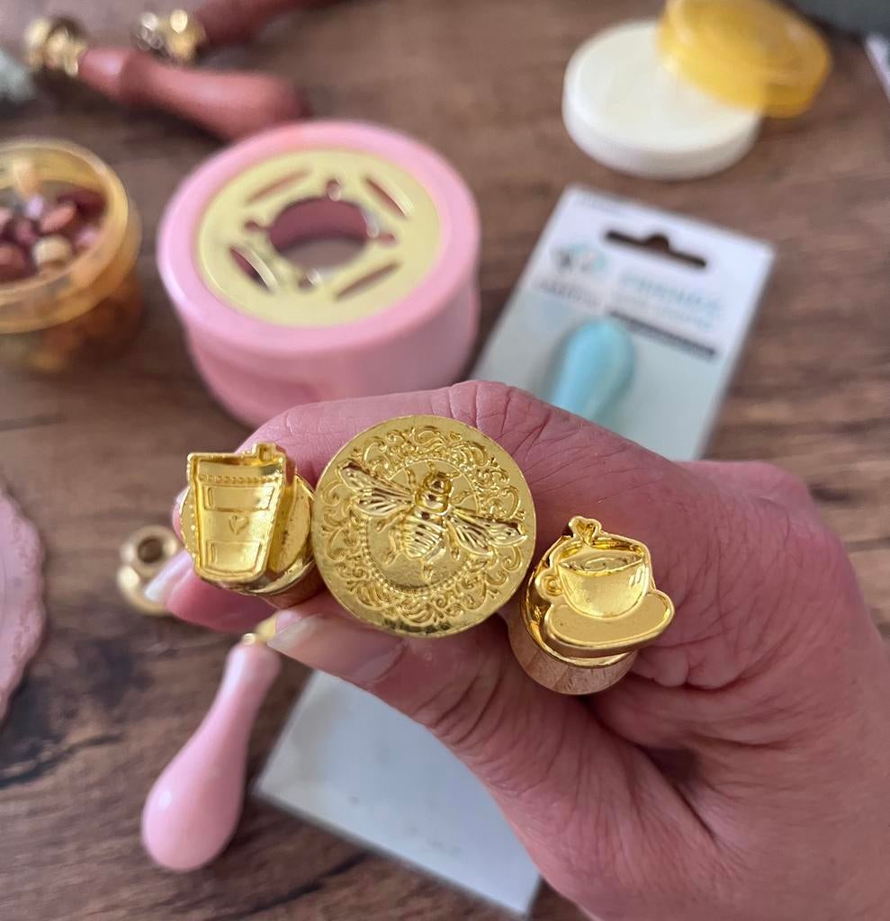 Wax stempels  met accesoires, Ophalen of Verzenden, Zo goed als nieuw