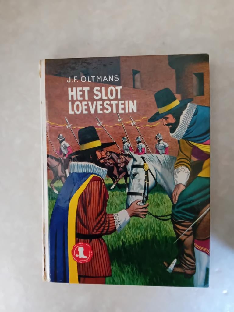 J.F. Oltmans - Het Slot Loevestein (Boek), Boeken, Ophalen of Verzenden, 20e eeuw of later, Gelezen, J.F. Oltmans