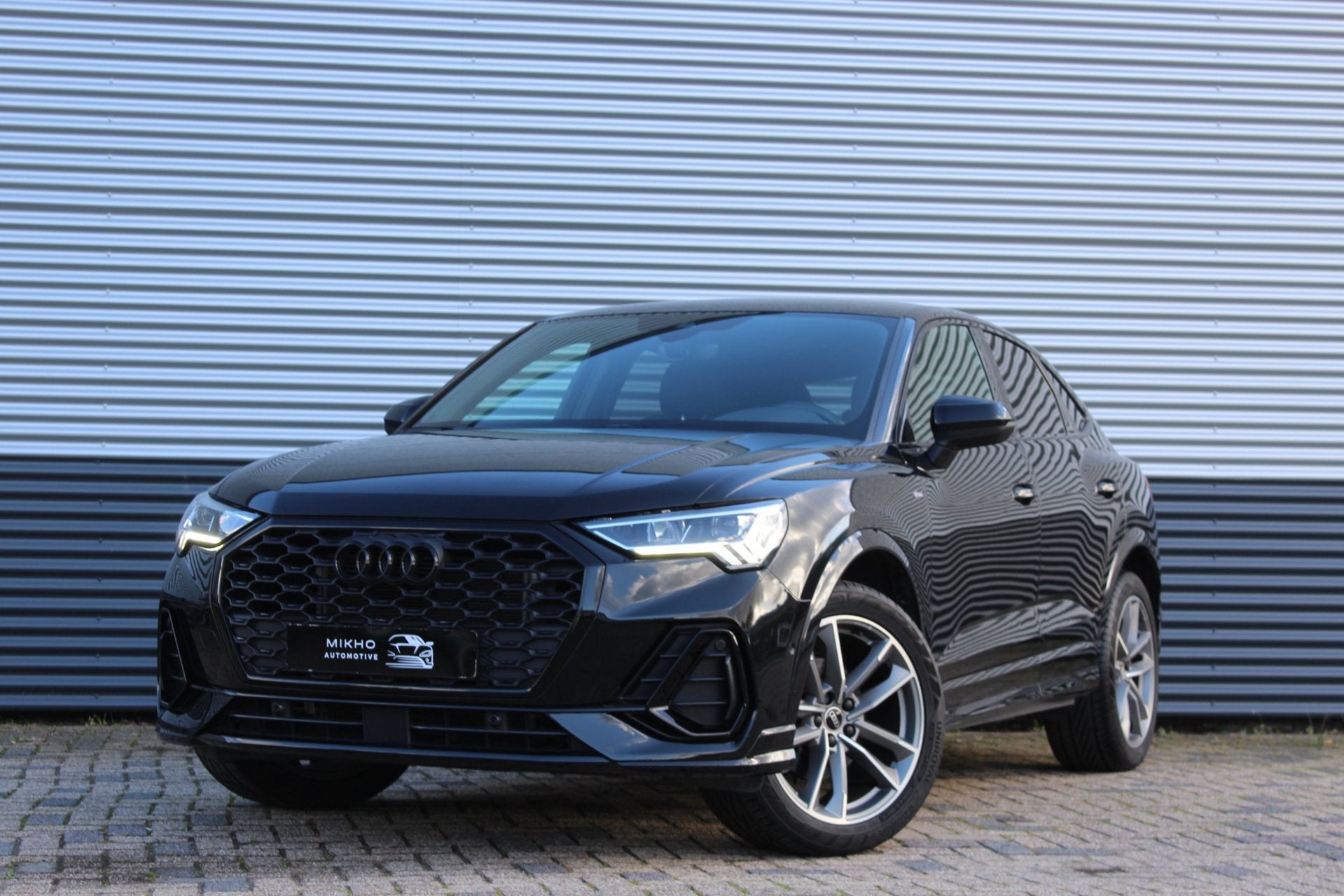 Audi Q3 SPORTBACK 35 TFSI |3x S-Line | Sfeerverlichting | El, Auto's, 15 km/l, 4 cilinders, 150 pk, Zwart