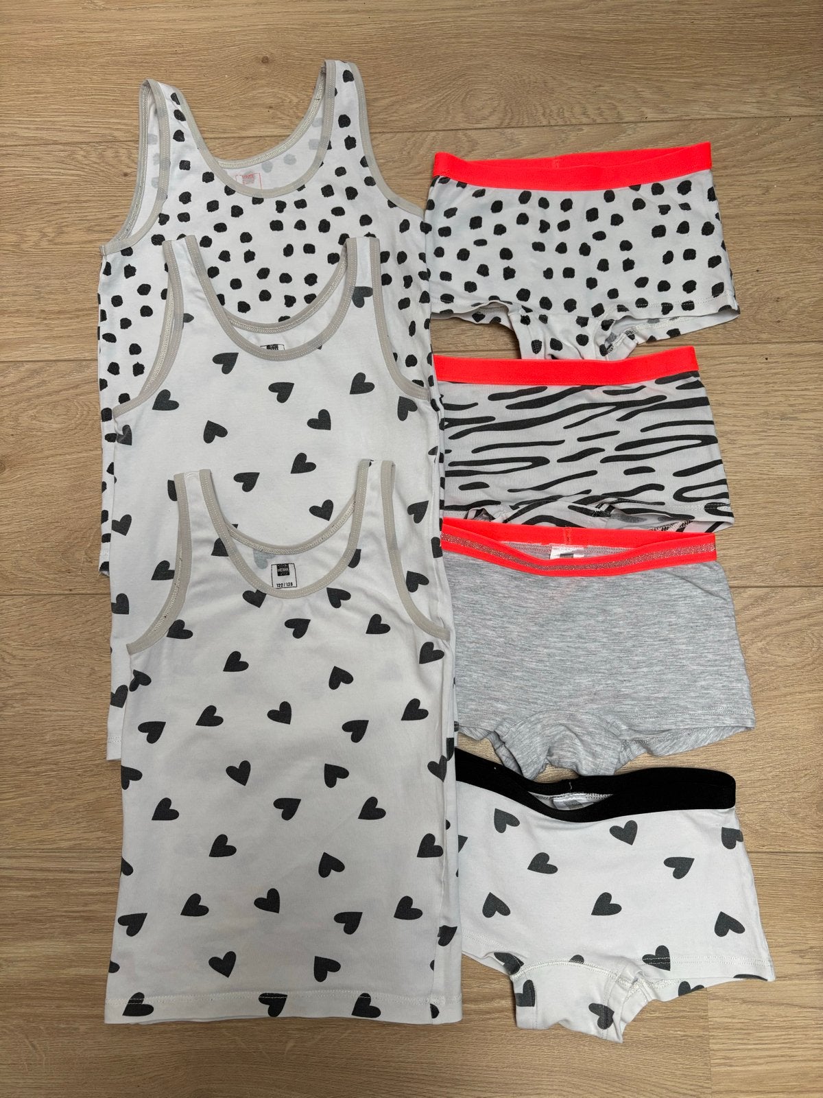 Hema ondergoed en hemdjes maat 122/128, Ophalen of Verzenden, Gebruikt, Meisje, Nacht- of Onderkleding