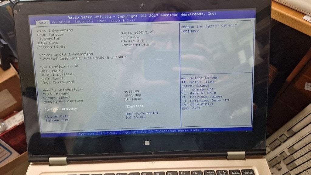 voyo vbook v3, Computers en Software, 2 tot 3 Ghz, Qwerty, Ophalen of Verzenden, Zo goed als nieuw