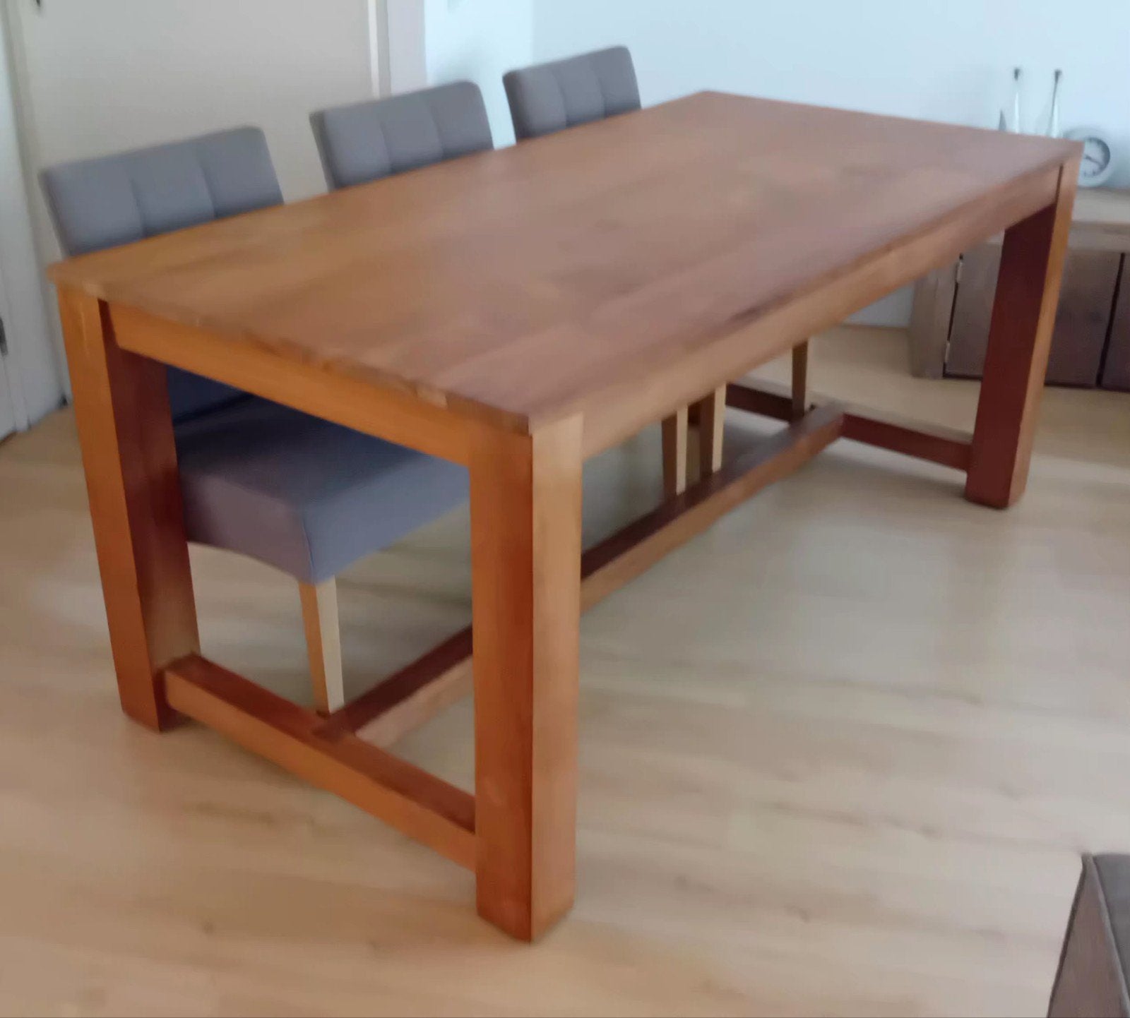 Mooie teak-houten (eet-)tafel, in zeer goede staat, Ophalen