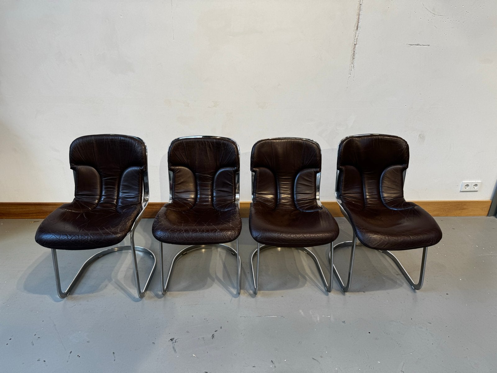 Set van 4 Willy Rizzo voor Cidue eetkamerstoelen, bruin leer, Ophalen