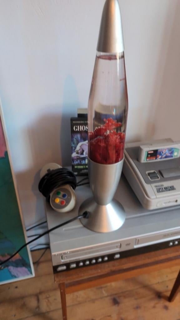 Werkende lavalamp in rood - Brengt sfeer in elke kamer, Ophalen of Verzenden, Gebruikt, Retro, Sfeervol