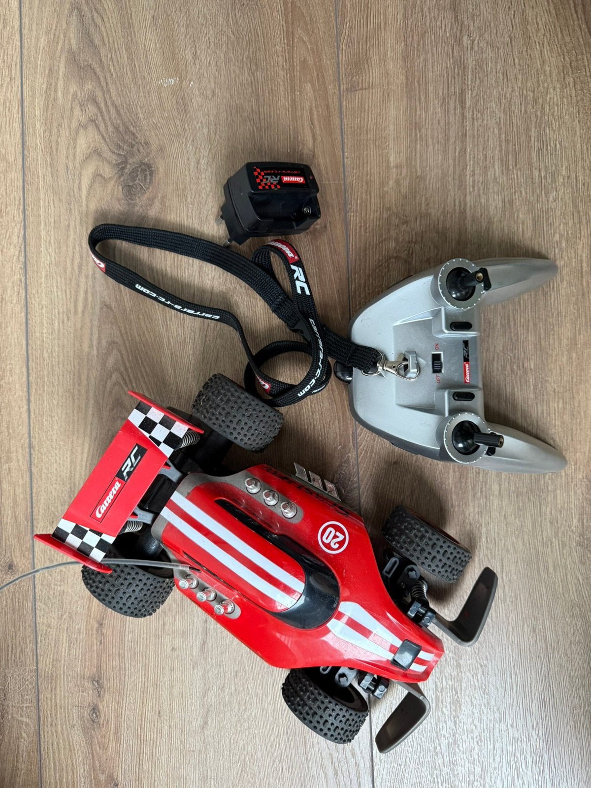 Carrera RC Bestuurbare Auto - Inclusief Accessoires, Ophalen, Zo goed als nieuw