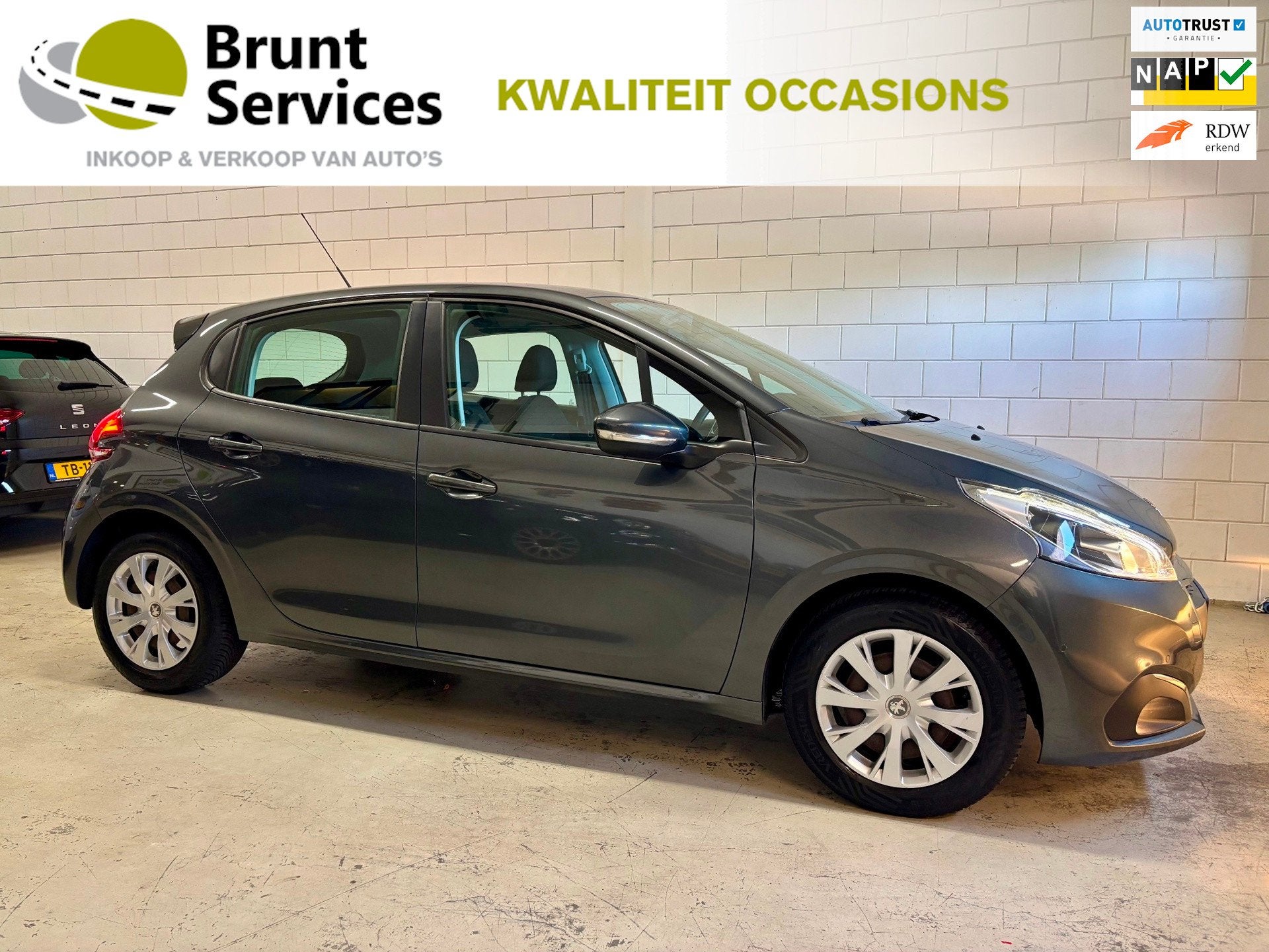 Peugeot 208 1.2 PureTech Blue Lion Bj.16|Airco|Pdc|Navi|Crui, Voorwielaandrijving, Stof, Gebruikt, 1199 cc