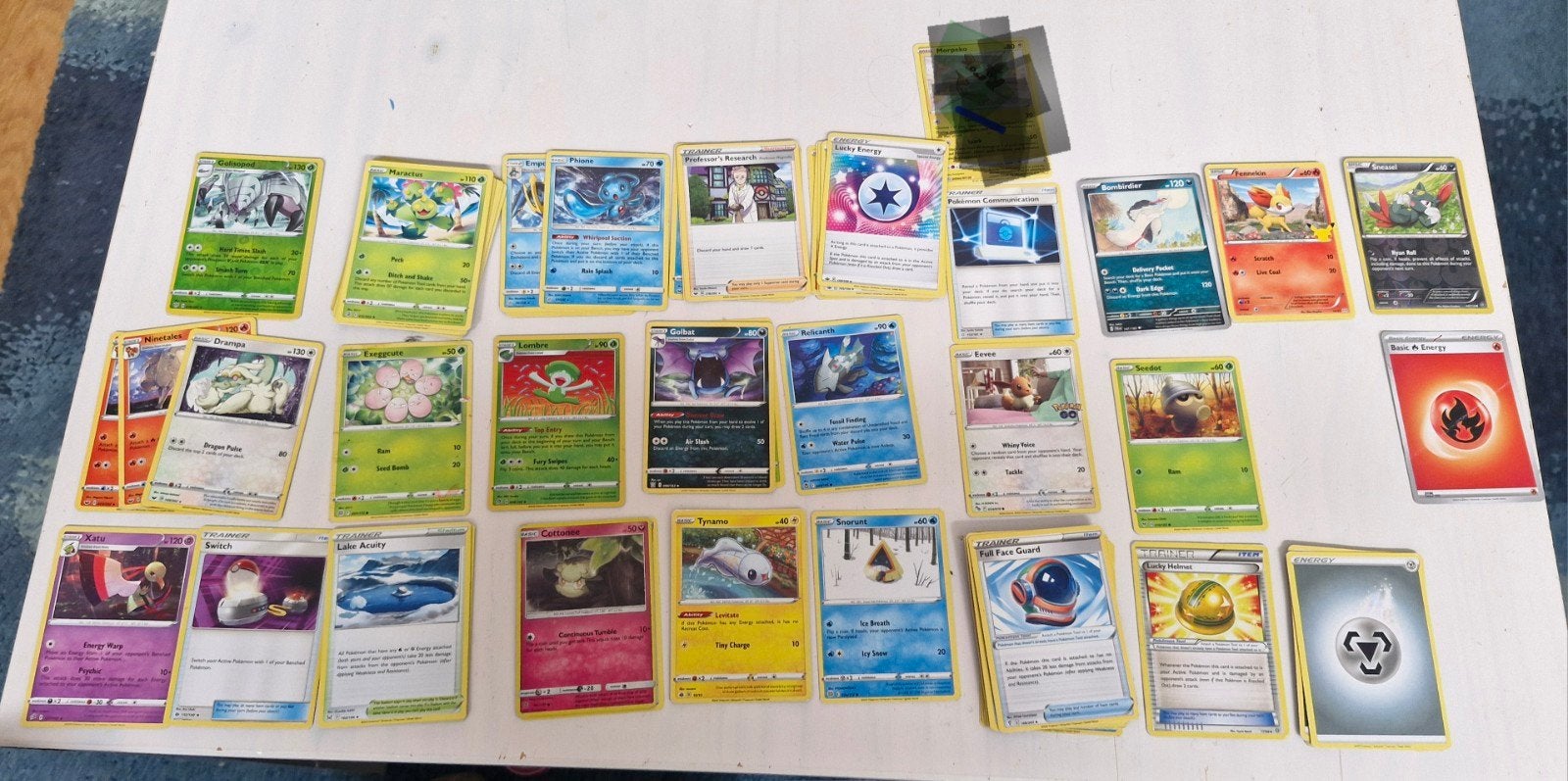 84 Pokémon kaarten met rare pokemon kaarten, Verzamelen, Ophalen of Verzenden, Zo goed als nieuw, Speelkaart(en)