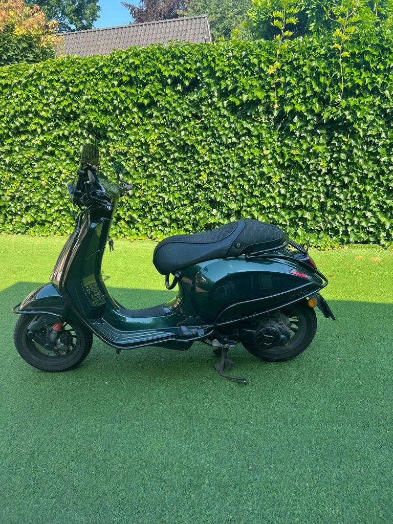 Vespa Sprint iGet E4 Custom| Cobra Green| Akrapovic| Malossi, Ophalen, Gebruikt, Overige modellen, Maximaal 45 km/u
