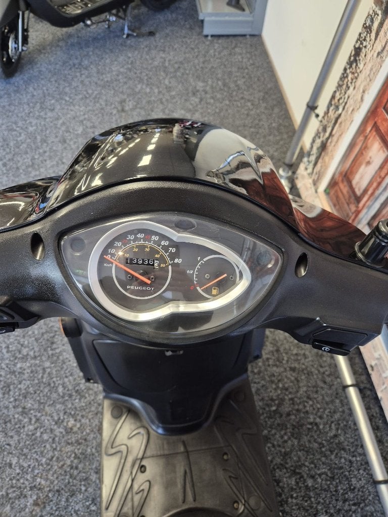 Peugeot Tweet - Snorscooter - 2018 - 13936KM, Ophalen, Info@recycle-ride.nl, Gebruikt, Overige modellen