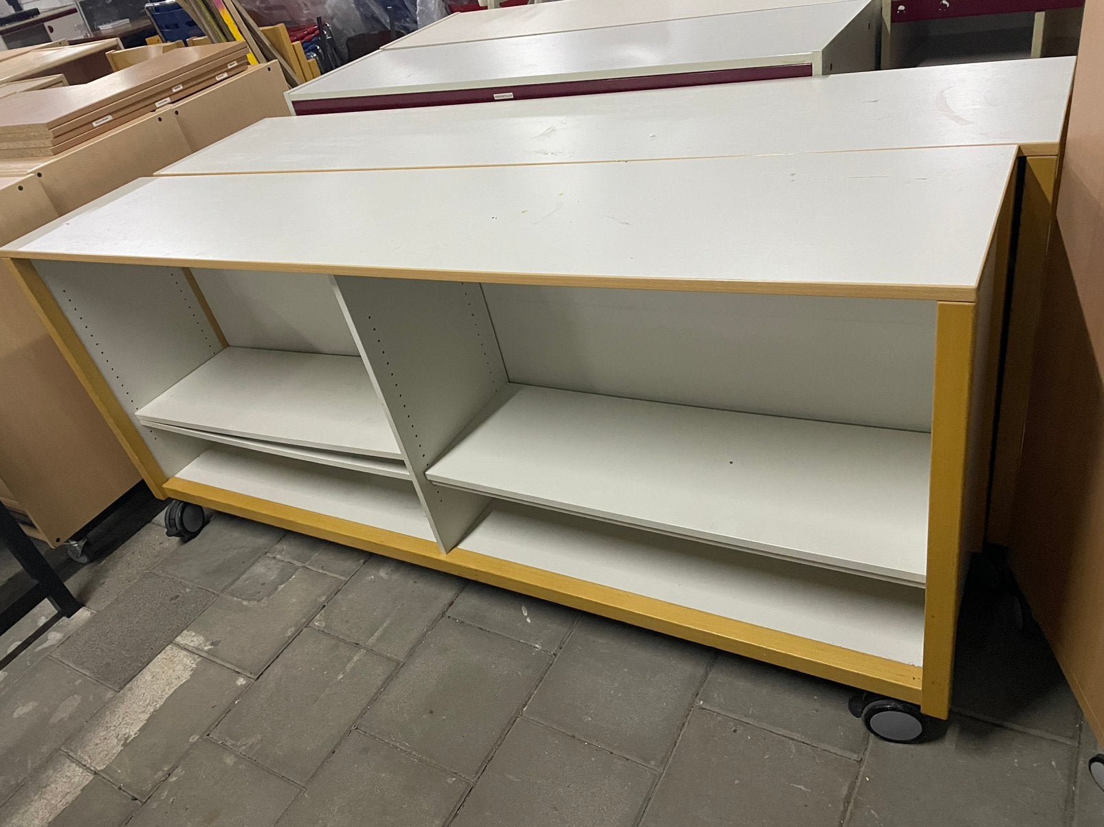 Gratis verrijdbare schoolkast, Diversen, Ophalen, Gebruikt, X, X