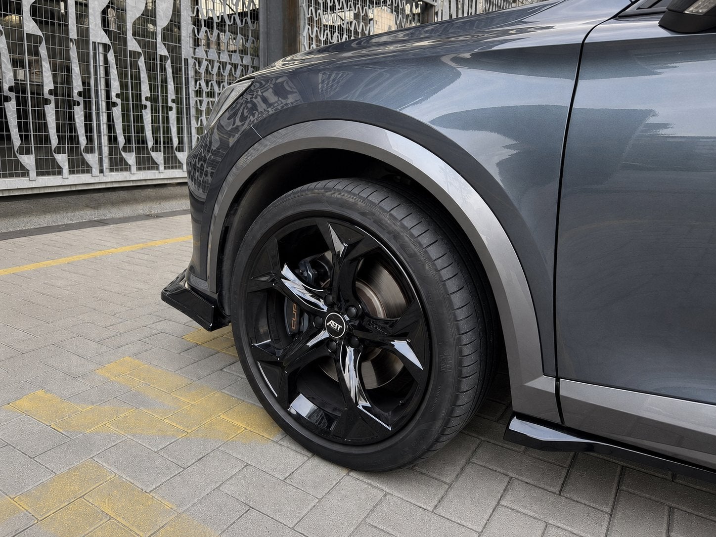 Cupra Formentor ABT 390 PK | Sterrenhemel | Kleppensysteem |, Auto's, Automaat, 1800 kg, Zwart, 4 cilinders