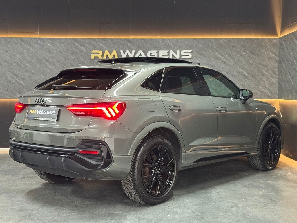 Audi Q3 Sportback 45 TFSI e S Edition |PANO|CAM|CARPLAY|KEYL, Gebruikt, Euro 6, 150 pk, Leder en Stof
