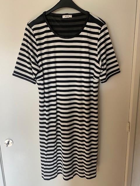 Gestreept zwart wit jurk van Anna van Toor maat Xl, Anna van Toor, Zwart, Maat 42/44 (L), Nieuw