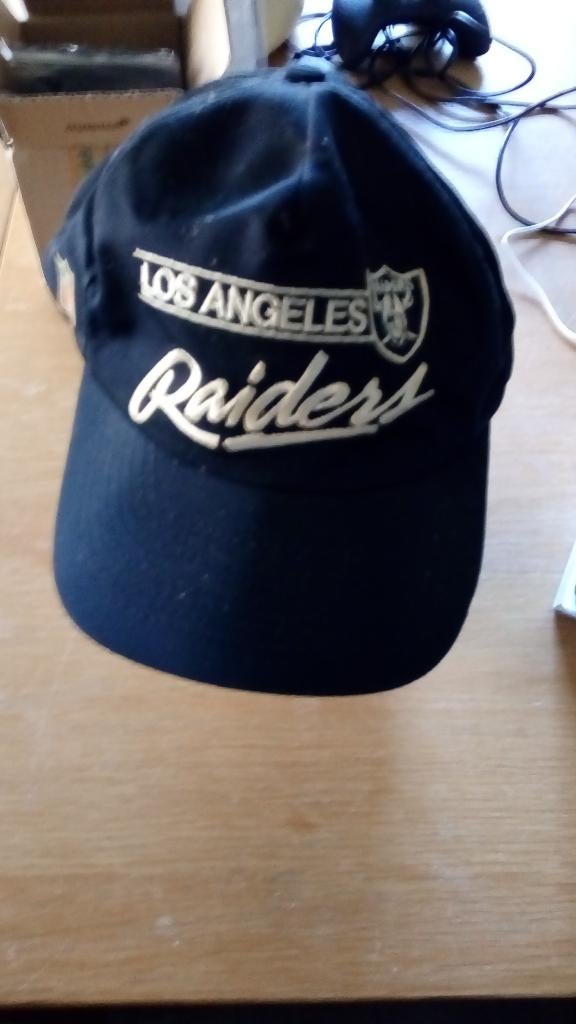 los angeles raiders pet, Ophalen of Verzenden, Zo goed als nieuw, Buitenlandse clubs, Pet of Muts