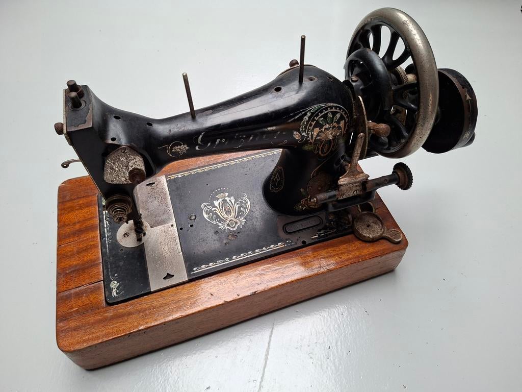 Antieke Gritzner naaimachine, werkend, Antiek en Kunst, Ophalen