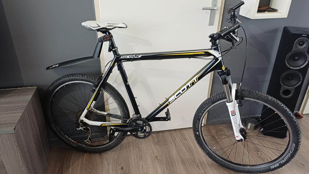 Scott Scale 70 Mountainbike Hardtail Rock Shox vering, Fietsen en Brommers, Fietsen | Heren | Sportfietsen en Toerfietsen, Zo goed als nieuw