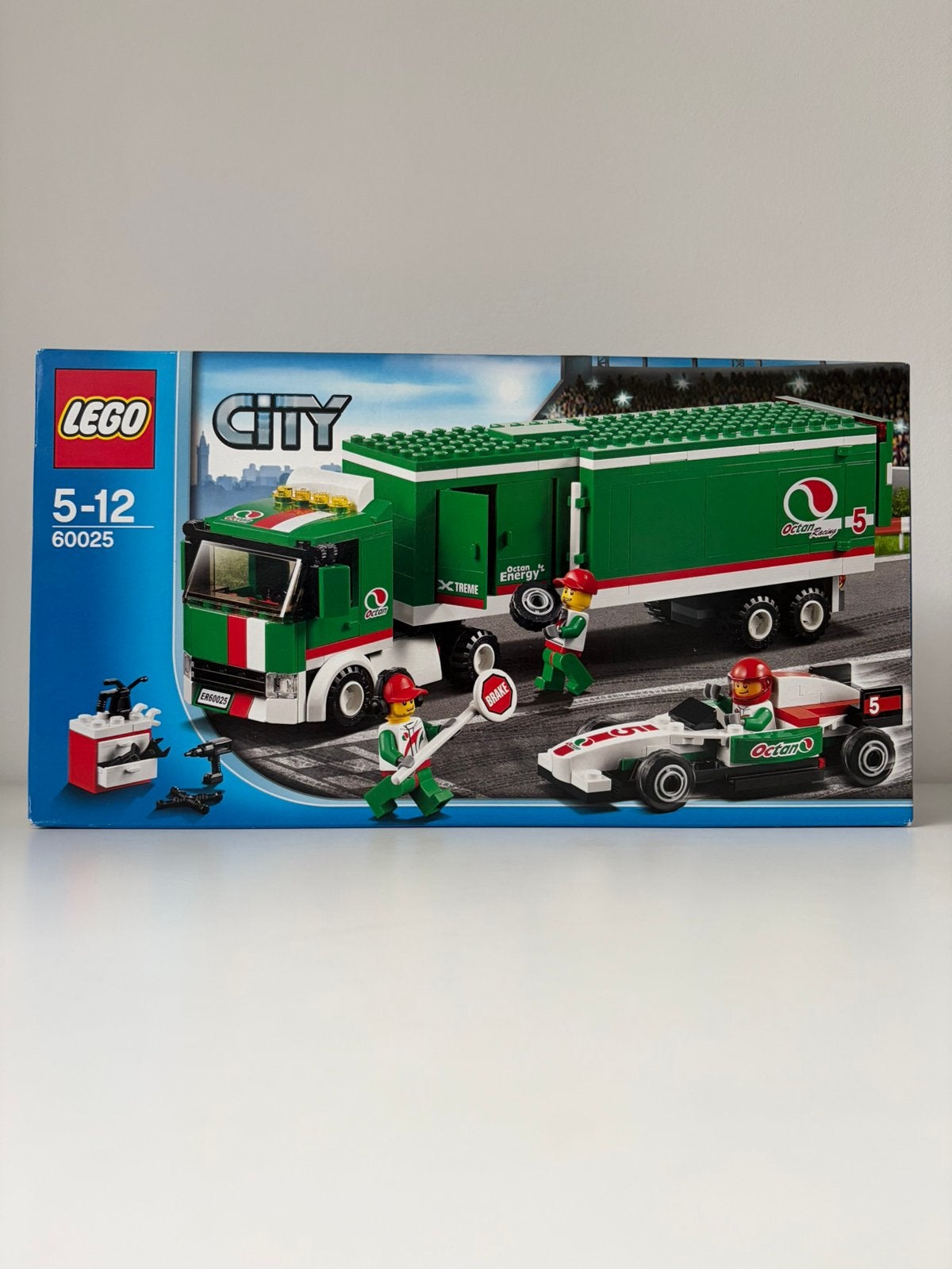 Lego 60025 - Lego City grand prix truck - *NIEUW*, City, Inclusief accessoires, Nieuw, Ophalen of Verzenden