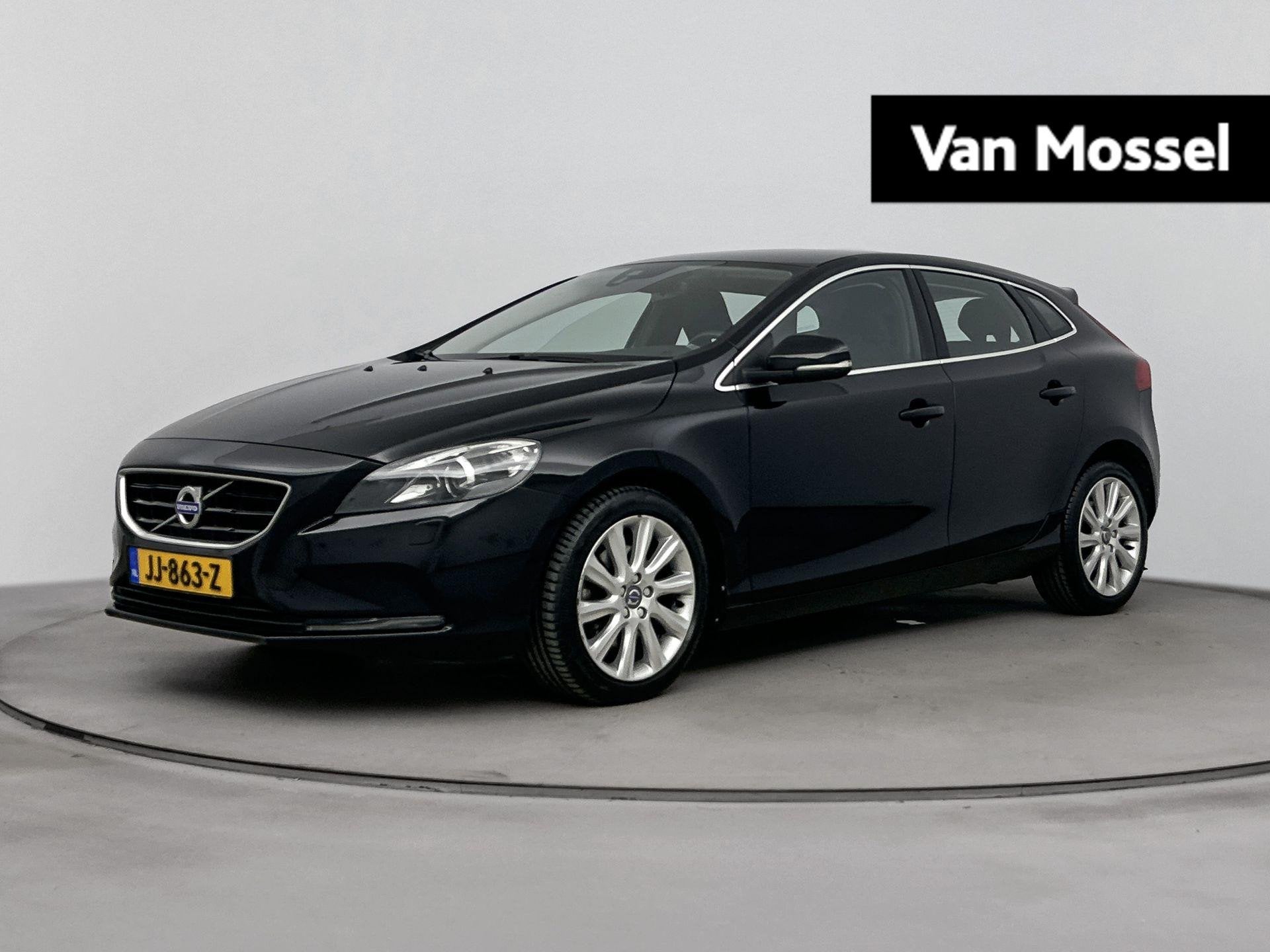 Volvo V40 2.0 T3 Nordic+ 153PK | Trekhaak 1500KG | Navigatie, Gebruikt, Euro 6, Leder en Stof, Zwart