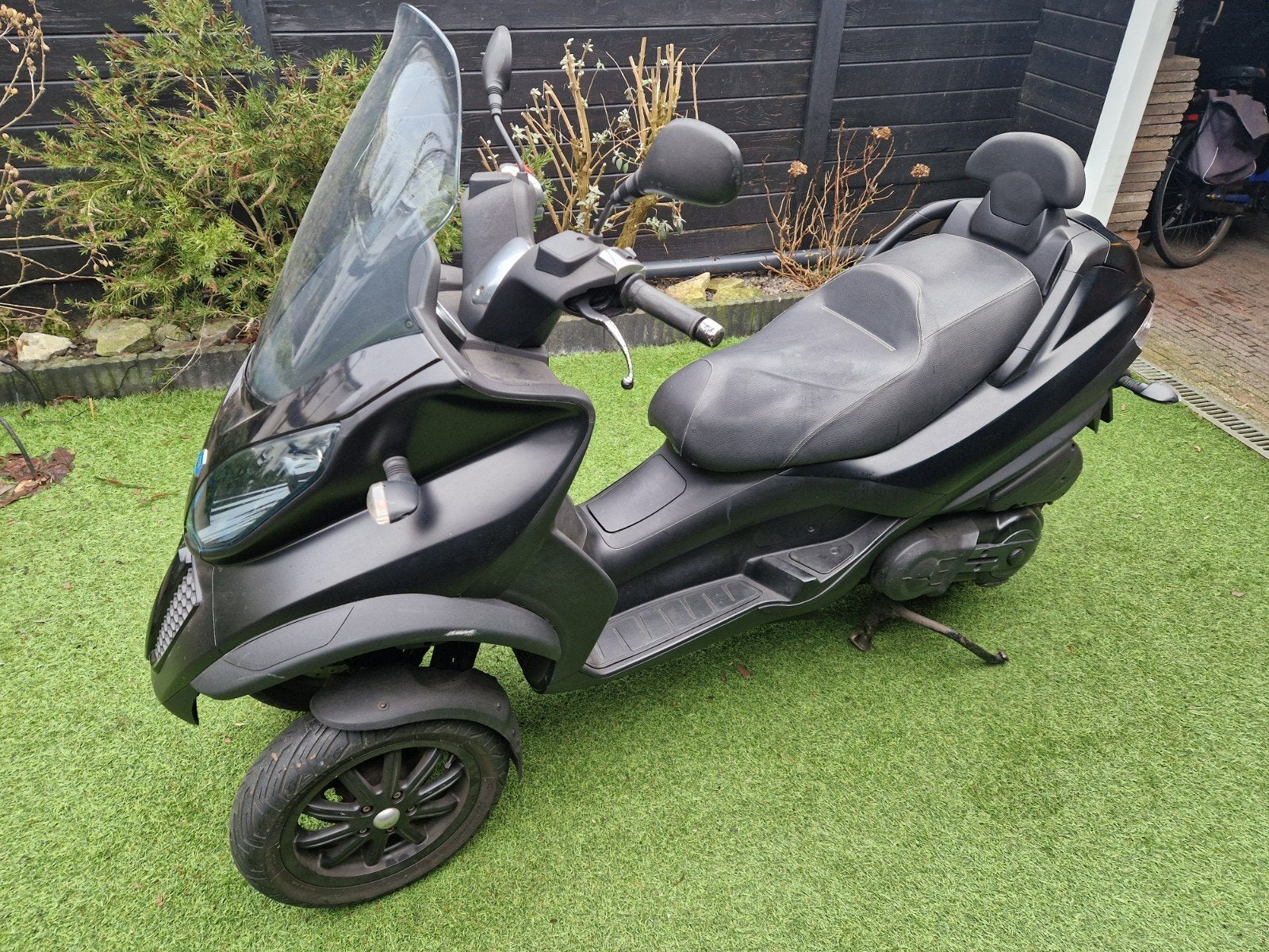 Mp3 piaggio 400 cc, Ophalen