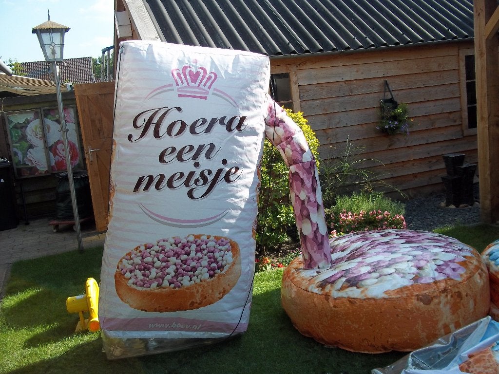 Te huur Leuke beschuit met muisjes bij geboorte baby en meer, Ophalen, Zo goed als nieuw, Geboorte of Huwelijk
