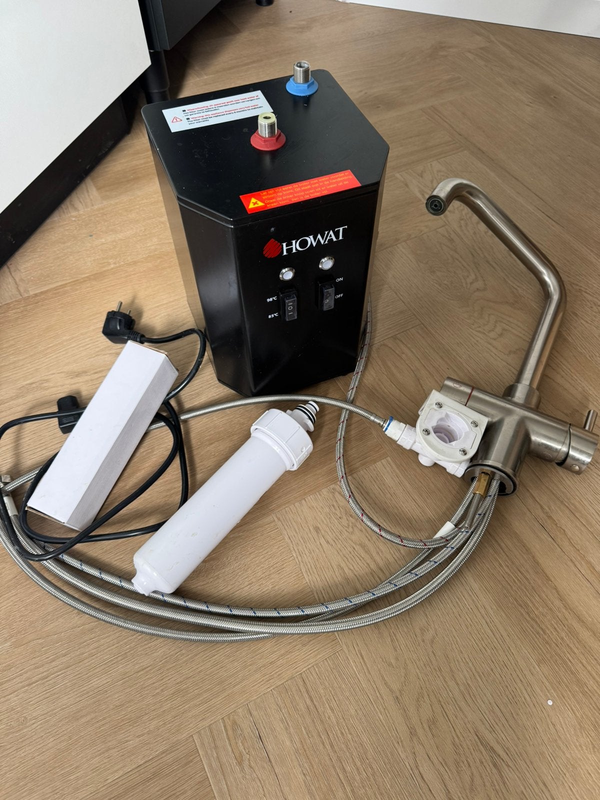 Howat kokend water kraan set RVS, Ophalen, Minder dan 50 cm, Zo goed als nieuw, Minder dan 25 cm