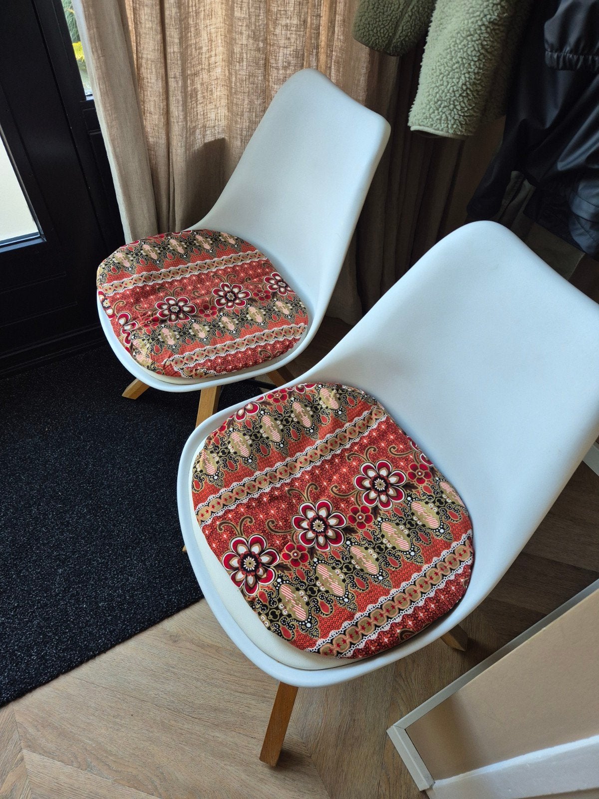 gratis 2 kuipstoelen, Ophalen, Gebruikt, Wit, Twee