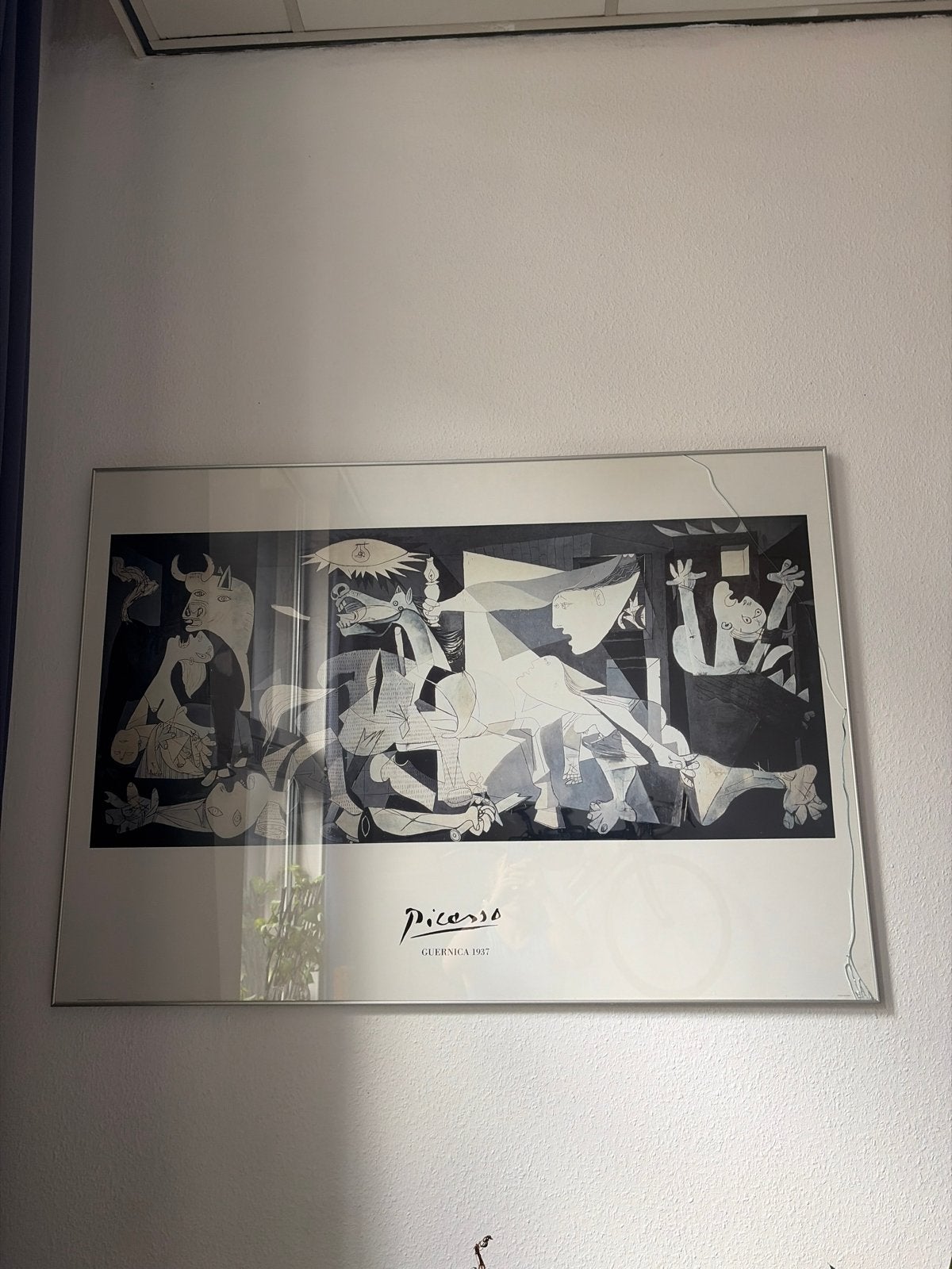 Picasso Guernica Print met Gebroken Frame, Ophalen, Abstract, Print, Overige onderwerpen