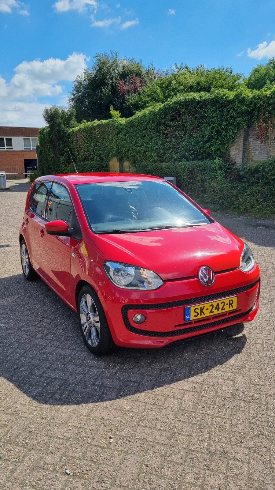 Volkswagen up! 1.0 44KW 2012 Rood, Auto's, Voorwielaandrijving, Up!, 840 kg, 4 stoelen
