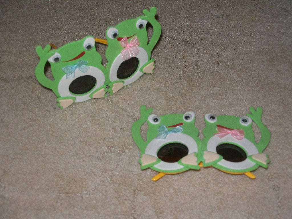 1 groene kinder zonnebril met kikkermotief, Ophalen of Verzenden, Nieuw, Jongen of Meisje