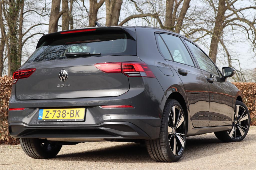 Volkswagen Golf 1.0 eTSI Life Business | Stoelverwarming | C, 12 maanden, Gebruikt, Euro 6, 1204 kg