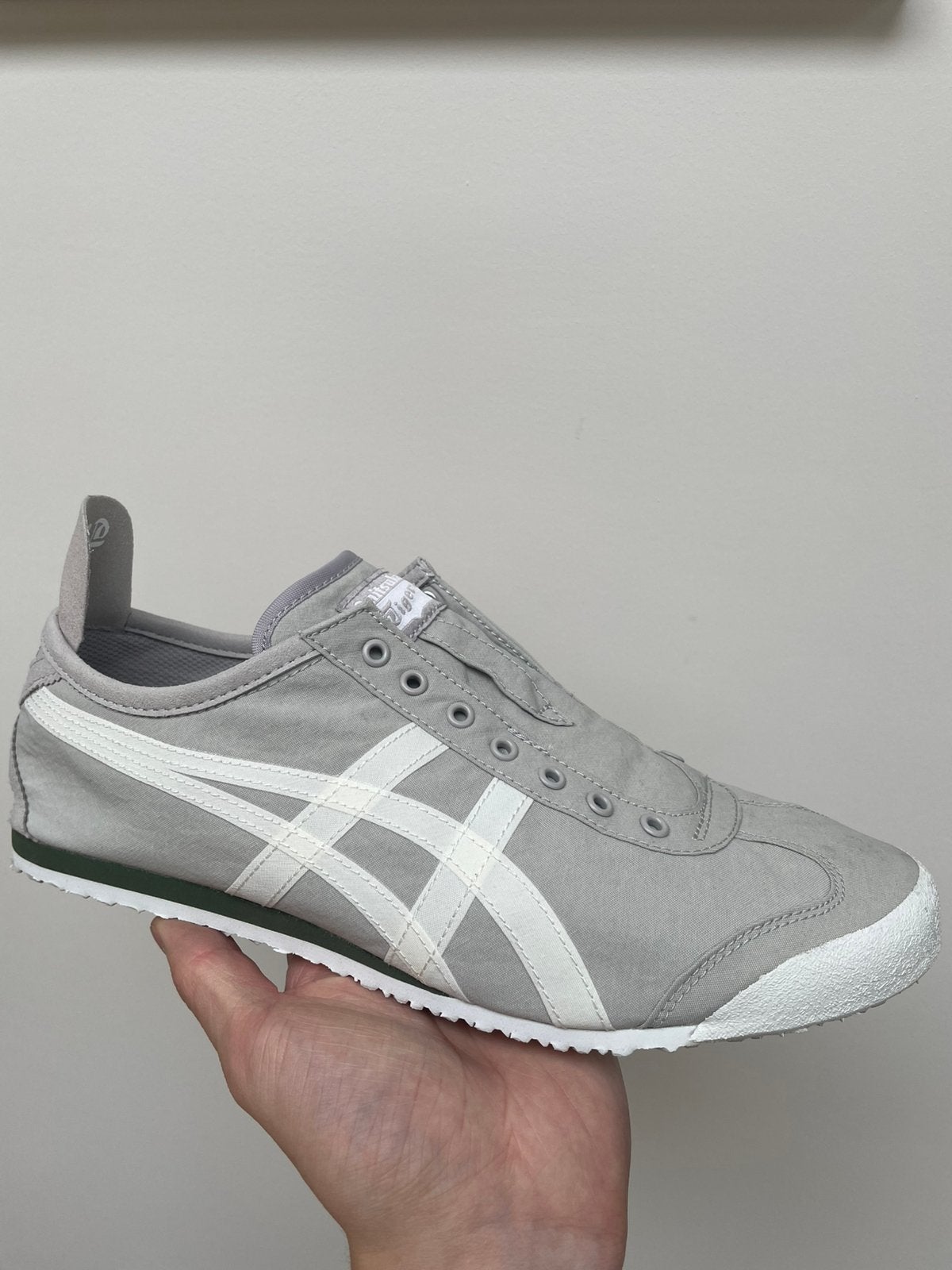 Onitsuka Tiger Sneakers Grijs - Maat 42,5, Kleding | Dames, Schoenen, Ophalen, Nieuw, Grijs, Sneakers of Gympen