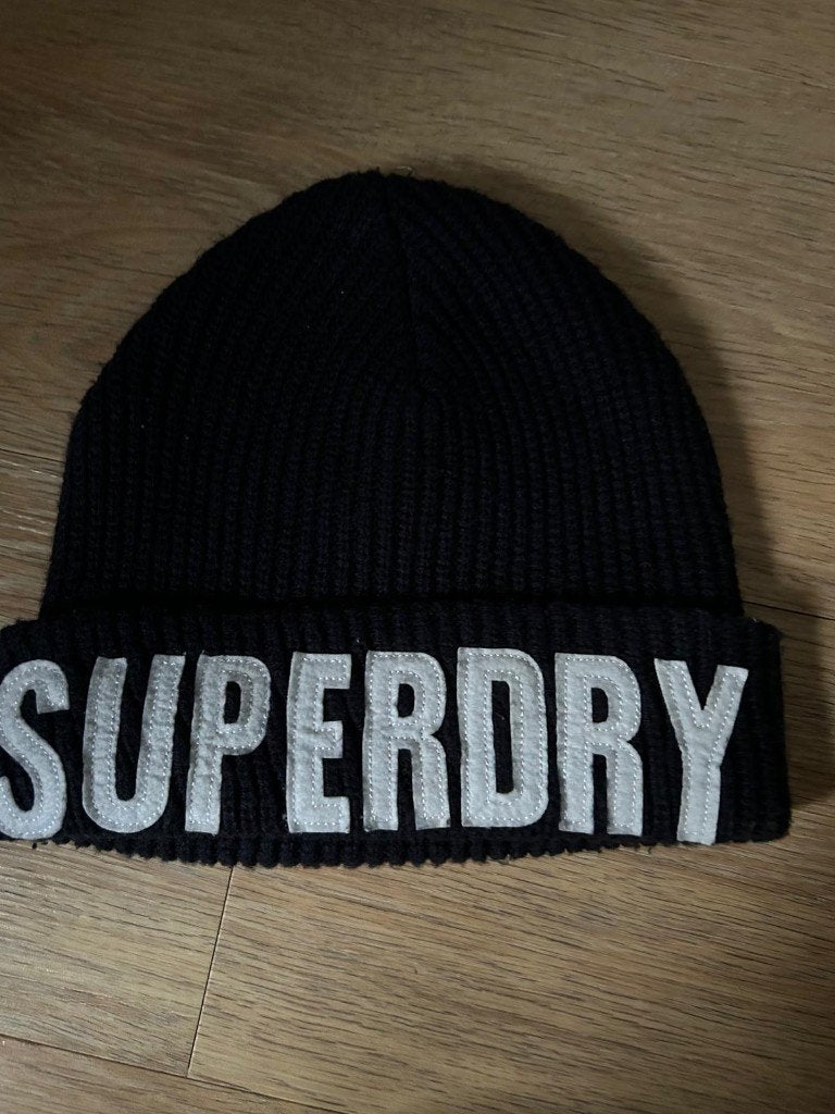 Barts + Superdry mutsen + A&F shawl, z.g.a.n., Kinderen en Baby's, Jongen of Meisje, Barts, Ophalen of Verzenden, Zo goed als nieuw