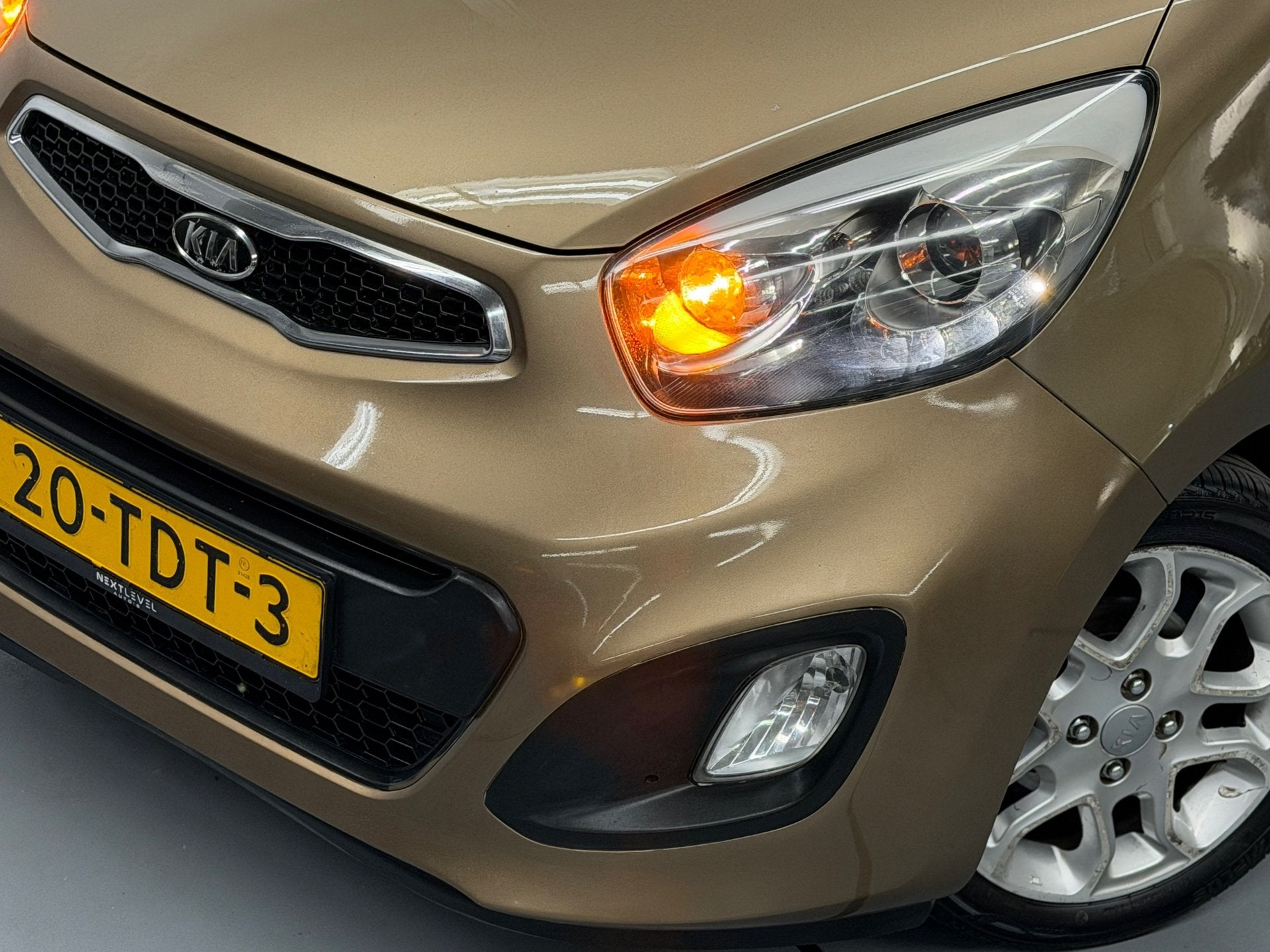 Kia Picanto 1.2 CVVT Comfort Pack Keyless Airco Apk Nette Au, Auto's, 86 pk, Gebruikt, 4 cilinders, Bruin