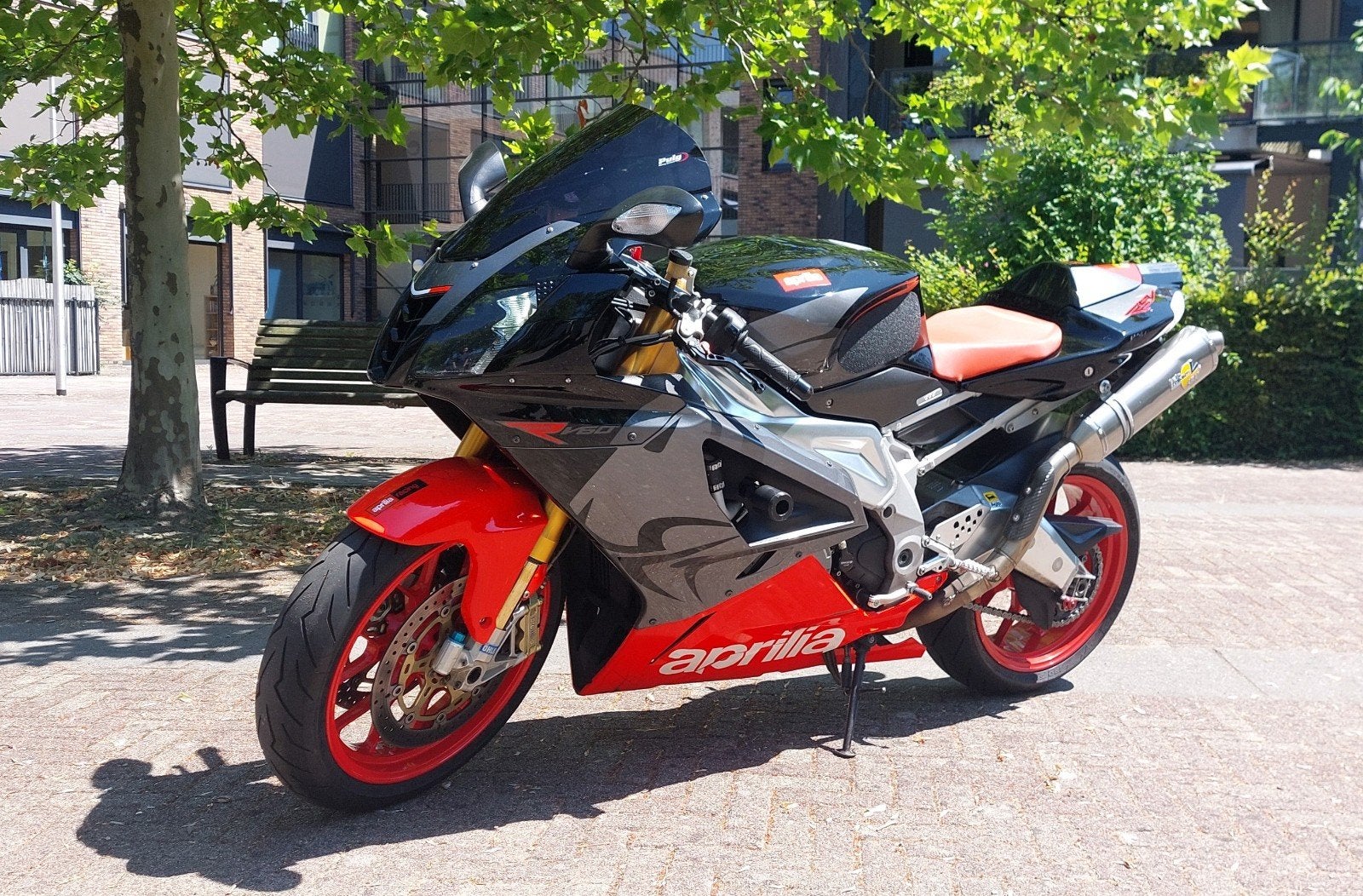 Aprilia RSV 1000R 2008, 2 cilinders, Sportuitlaat, Occasion, Motorrijbewijs A