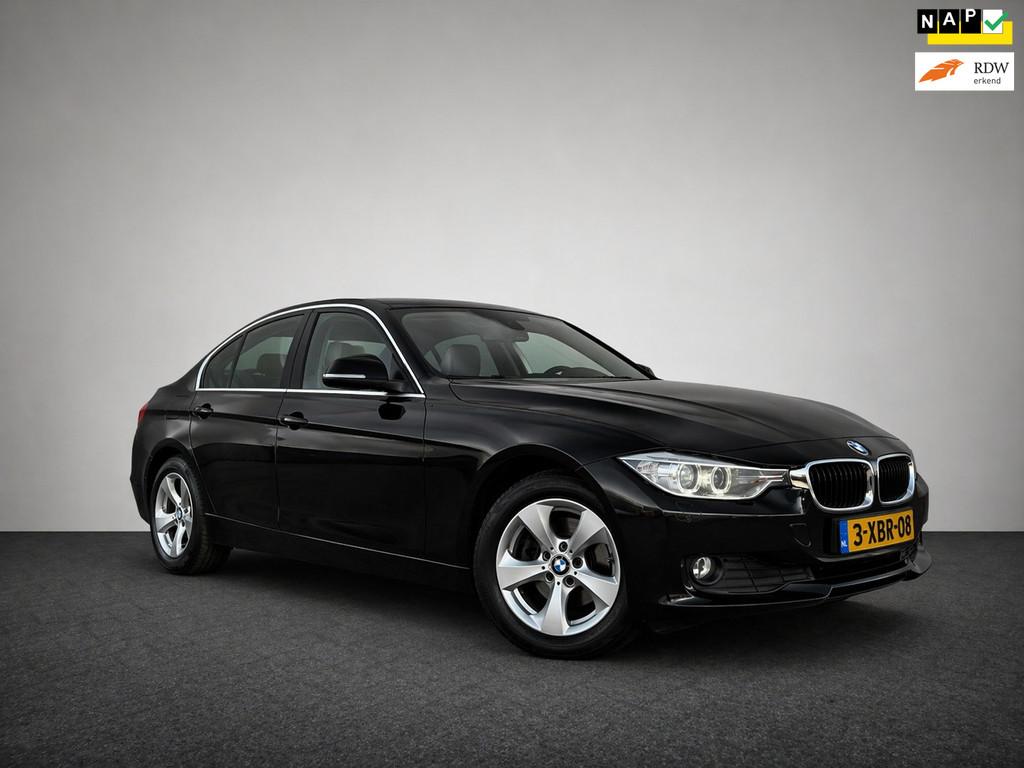 BMW 3-serie 316i Executive, Auto's, BMW, Automaat, Gebruikt, 4 cilinders, Zwart