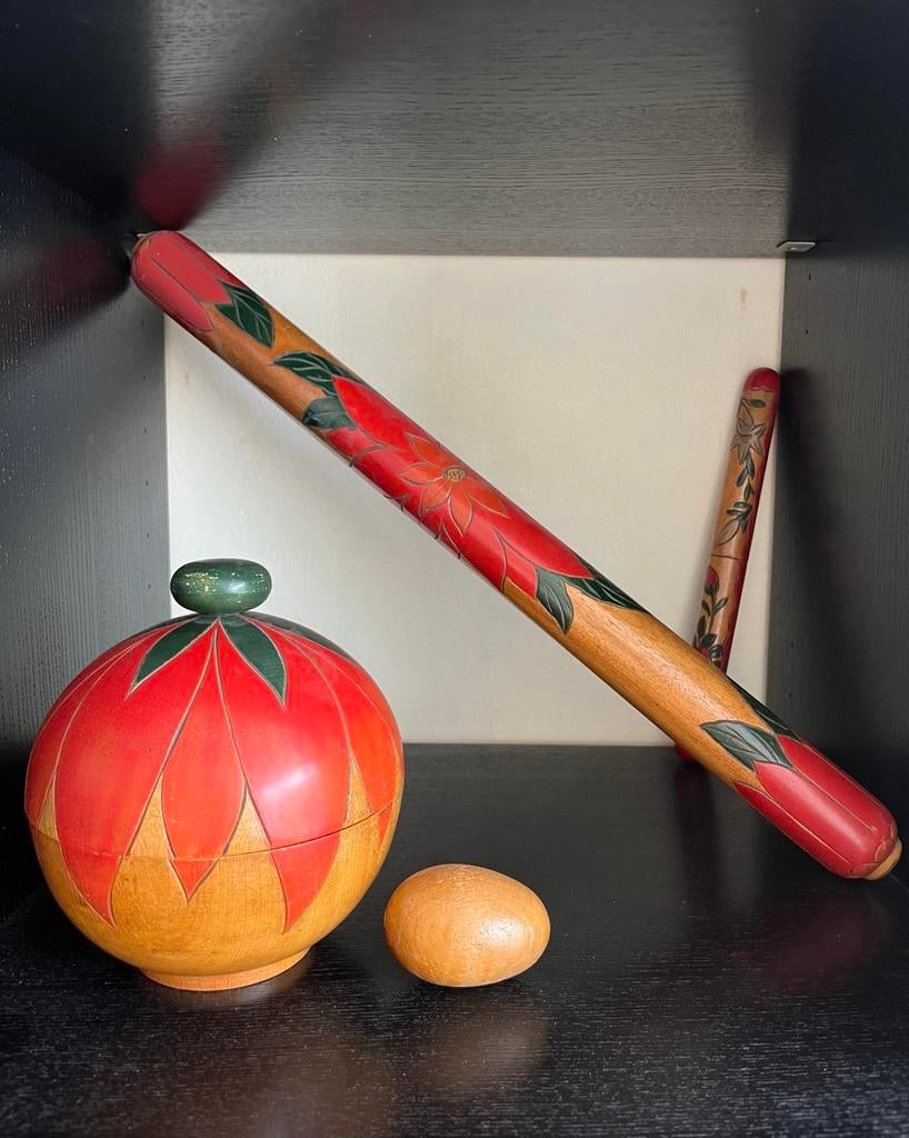 Breiset met koker, wolbol en stop-ei - uniek design vintage, Ophalen, Gebruikt, Breien, Overige typen