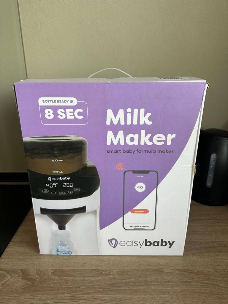 Easybaby Milk Maker - Smart Baby Formula Maker, Ophalen of Verzenden, Zo goed als nieuw, Flessen- of potjesverwarmer