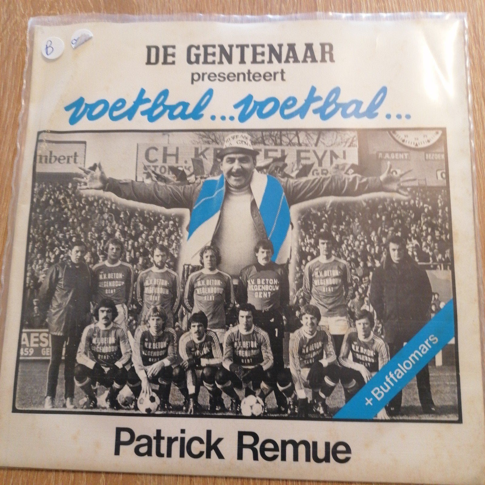 Patrick remue/voetbal, Ophalen of Verzenden, Gebruikt, Overige formaten, Levenslied of Smartlap