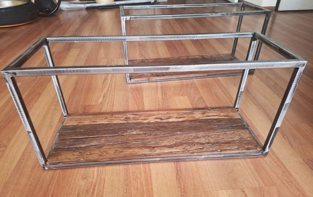 Wandplanken - Rustiek metaal en hout, Ophalen, Zo goed als nieuw