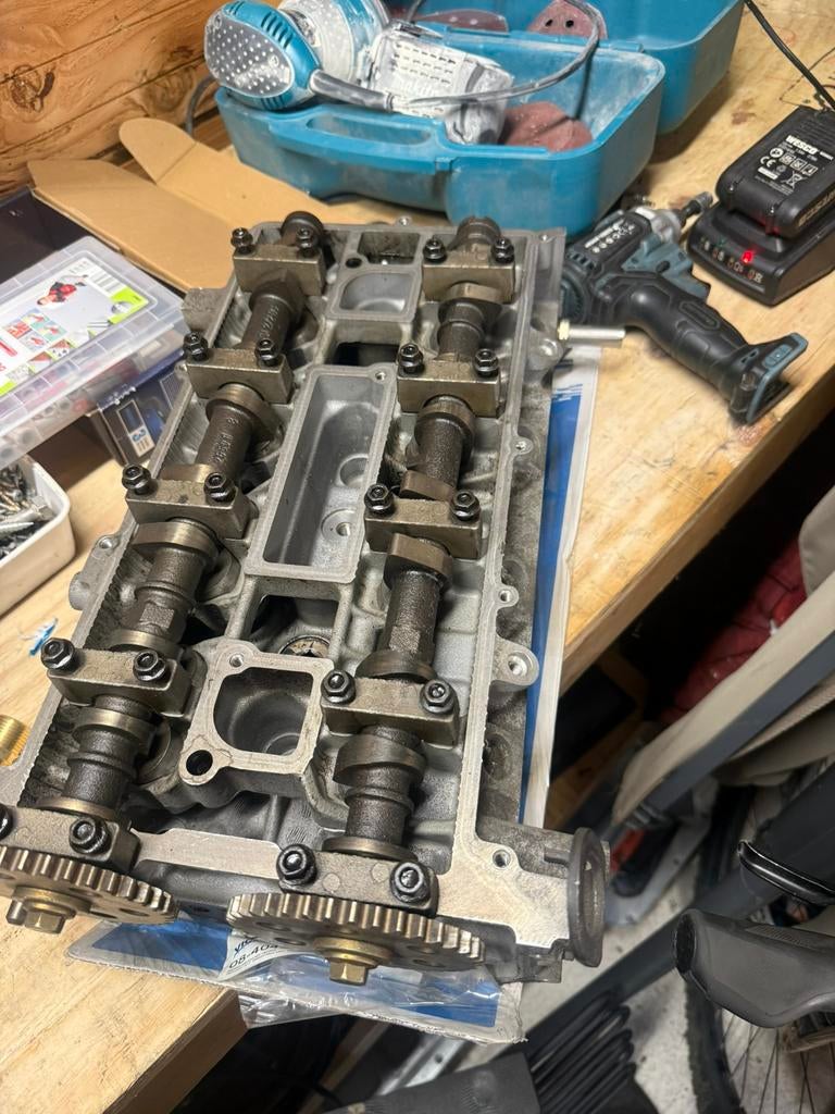 Volvo Ford Mazda 1.8/2.0 Cilinderkop gereviseerd, Ophalen of Verzenden, Mazda