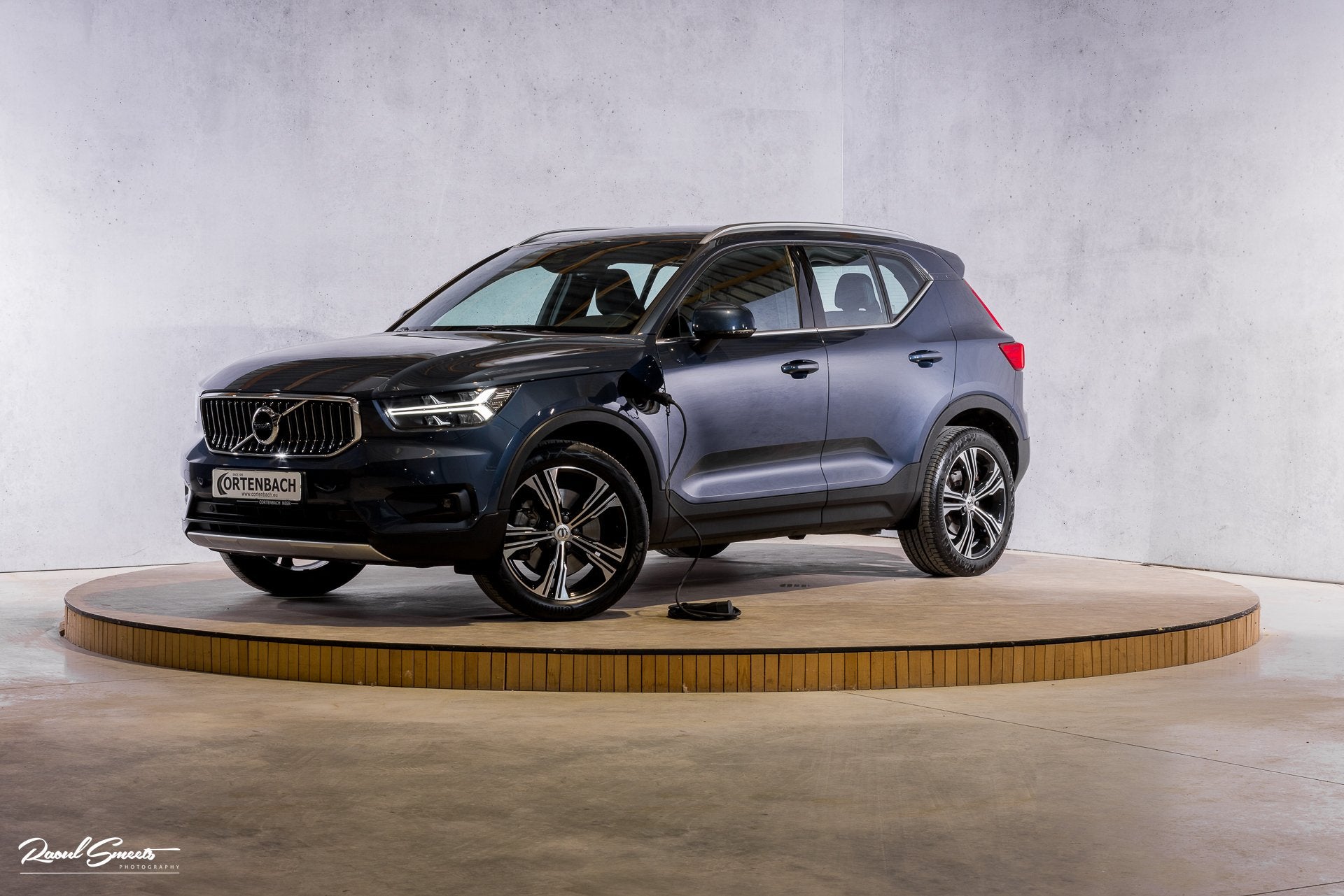 Volvo XC40 1.5 T5 Twin Engine Inscription | Zwenkbare trekha, Auto's, 12 maanden, Stof, Euro 6, 1712 kg