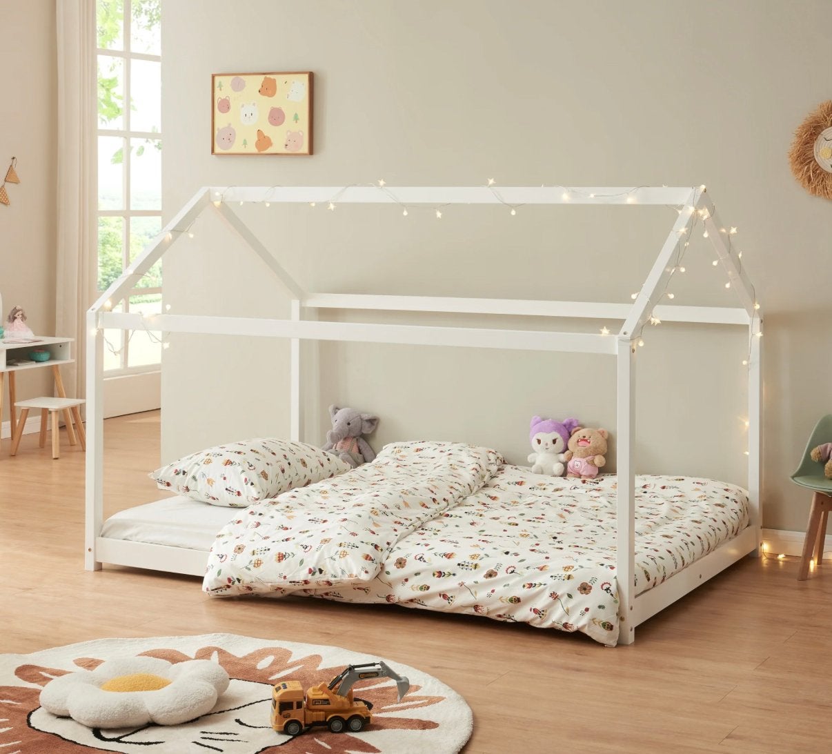 Kinderbed wit (140x200) met bedbodem, z.g.a.n., Kinderen en Baby's, Kinderkamer | Bedden, Ophalen, Lattenbodem, 180 cm of meer