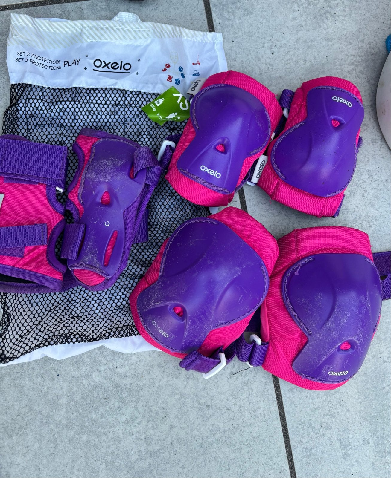 Skeeler/rolschaats beschermers met helm meisjes, Ophalen, Gebruikt