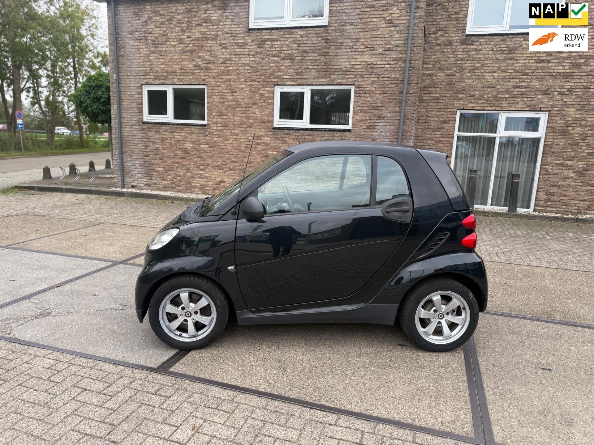 Smart Fortwo coupé 1.0 mhd Pure. ((( nieuwe apk ))), Automaat, Euro 5, Achterwielaandrijving, Gebruikt