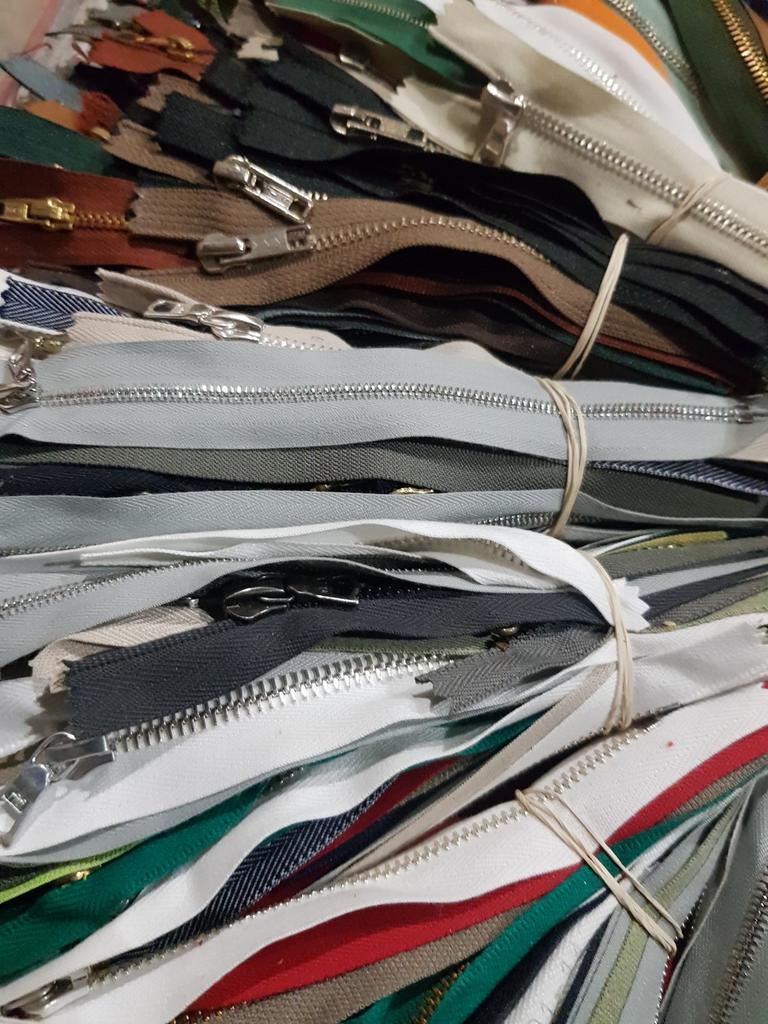 Grote partij metalen ritsen mix van kleuren en maten, Ophalen of Verzenden, Nieuw, Rits of Sluiting