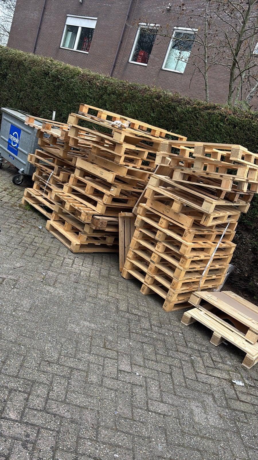 Houten pallets, brandhout, knutselhout en tuinhout, Ophalen, Gebruikt, 25 tot 50 mm, Pallet