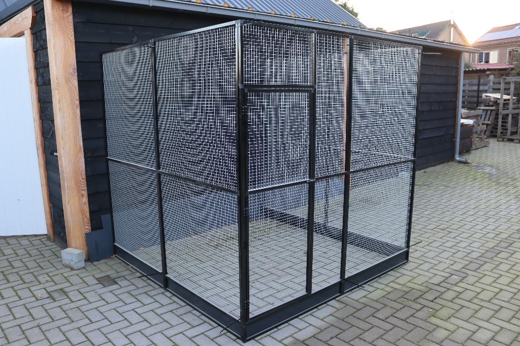 Nieuwe zwarte volière 204 x 206 x 202 L x D x H Nieuw!, Verzenden, Nieuw, Aluminium, Volière