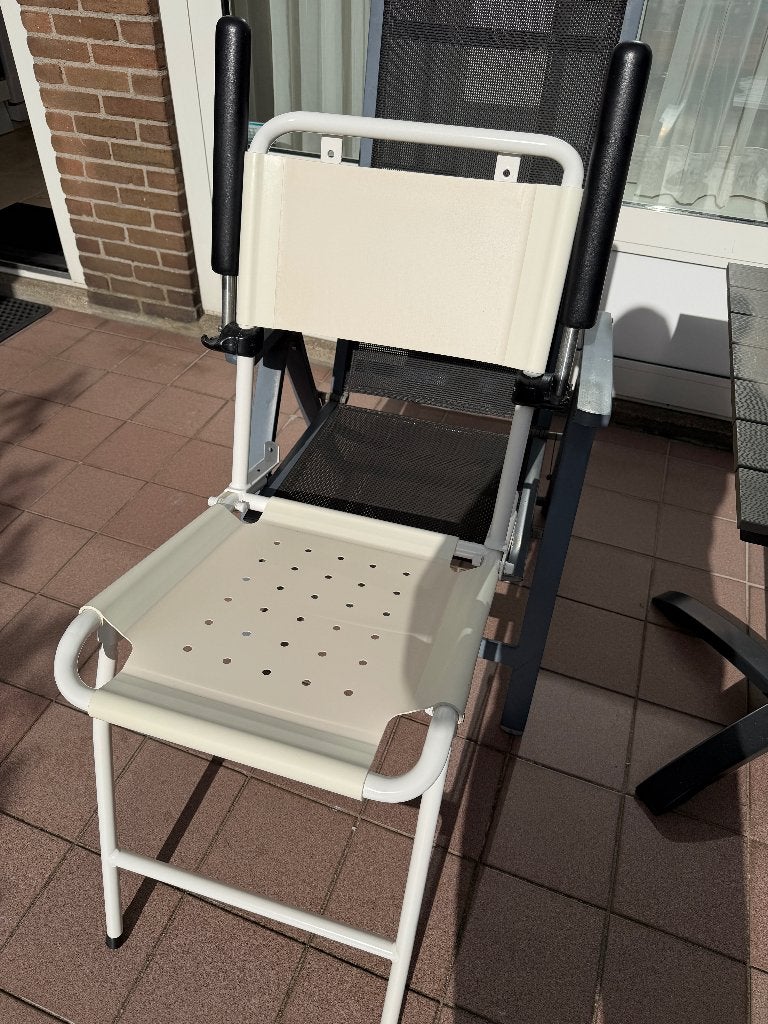 Opklapbare wand douchestoel incl. schroeven voor montage, Diversen, Verpleegmiddelen, Ophalen, Gebruikt