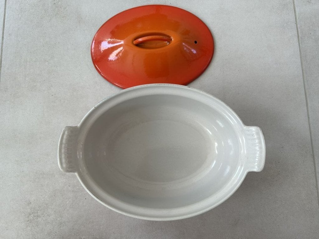 Le Creuset ovaal ovenschaal 26 cm, retro oranje, Gebruikt, Gietijzer, Overige typen, Le Creuset
