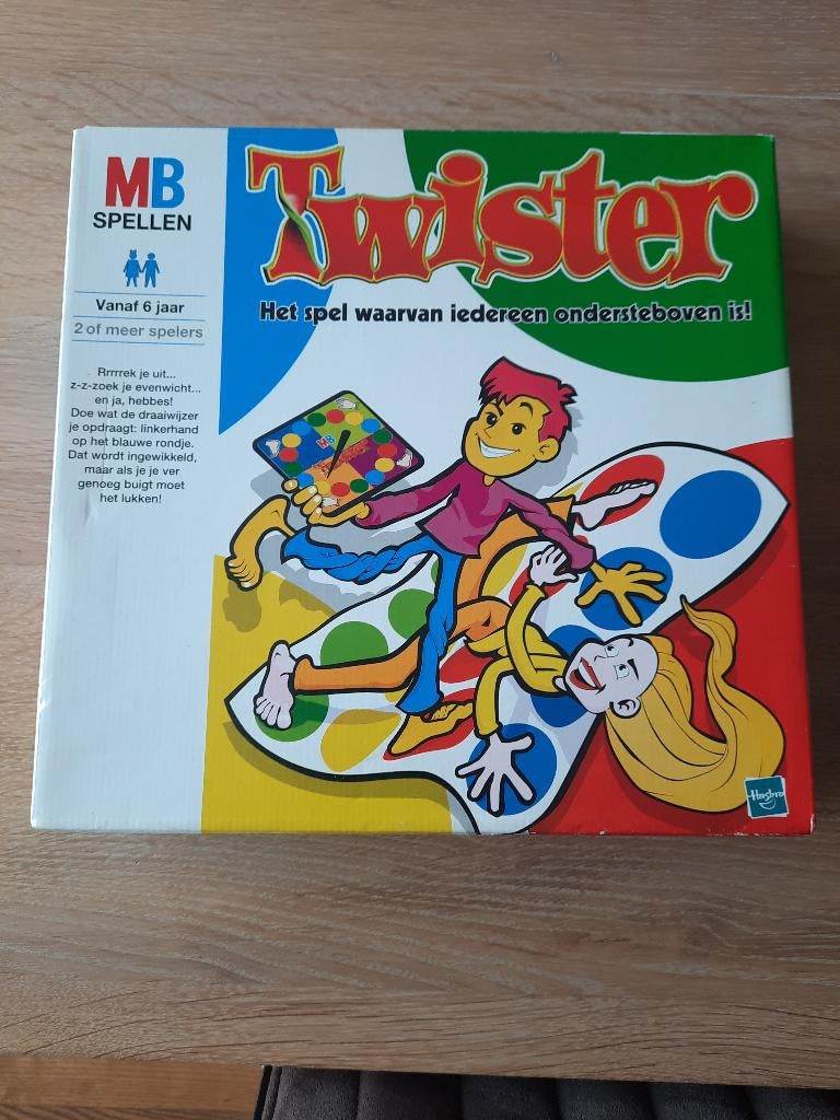 Twister Spel, Hobby en Vrije tijd, Gezelschapsspellen | Bordspellen, Ophalen, Zo goed als nieuw, MB Spellen